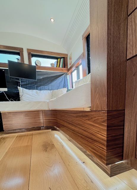 Living area from the aisle