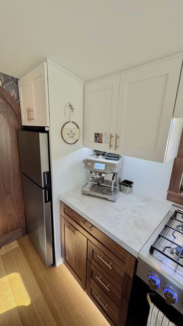 Kitchen looking aft toward the fridge